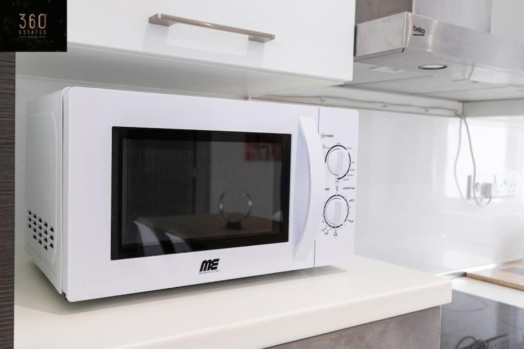 Spacious, Beautiful Central Penthouse With Bbq By 360 Estates Pieta Exterior photo